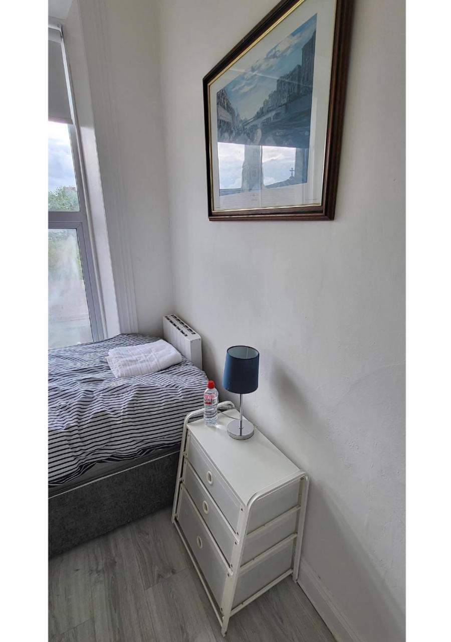 Naas Town - Budget Double Bedrooms Buitenkant foto